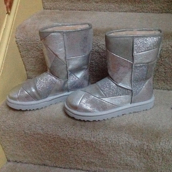 New UGG Classic Glitter Patchwork - Picture 6 of 8